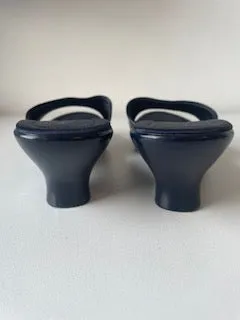 Reaction Kenneth Cole Slides Size 7.5
